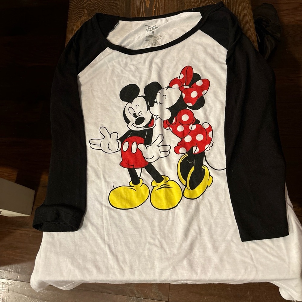 Disney women’s medium 3/4 length Mickey and Minnie